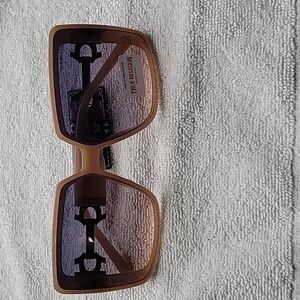 TRUE RELIGION SUNGLASSES